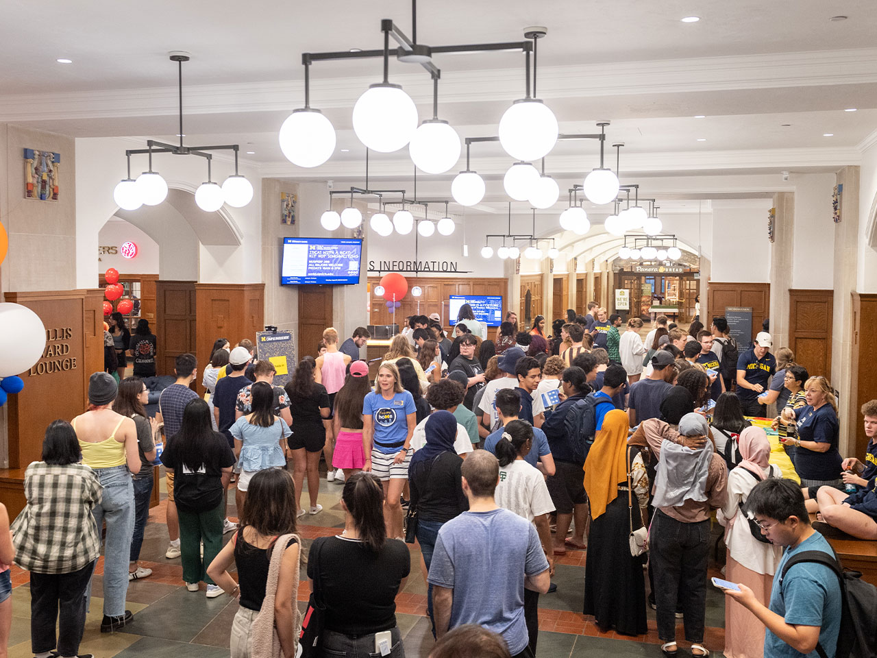 A busy Michigan Union lobby